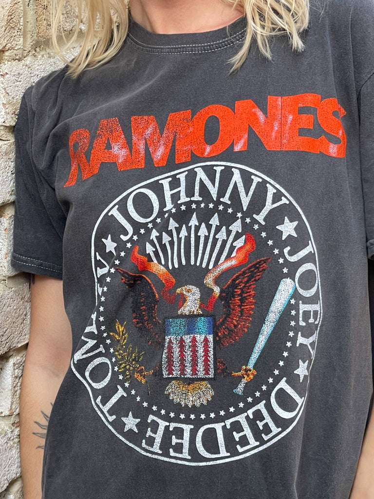 Daisy Street Relaxed T shirt with Ramones Band Logo Print